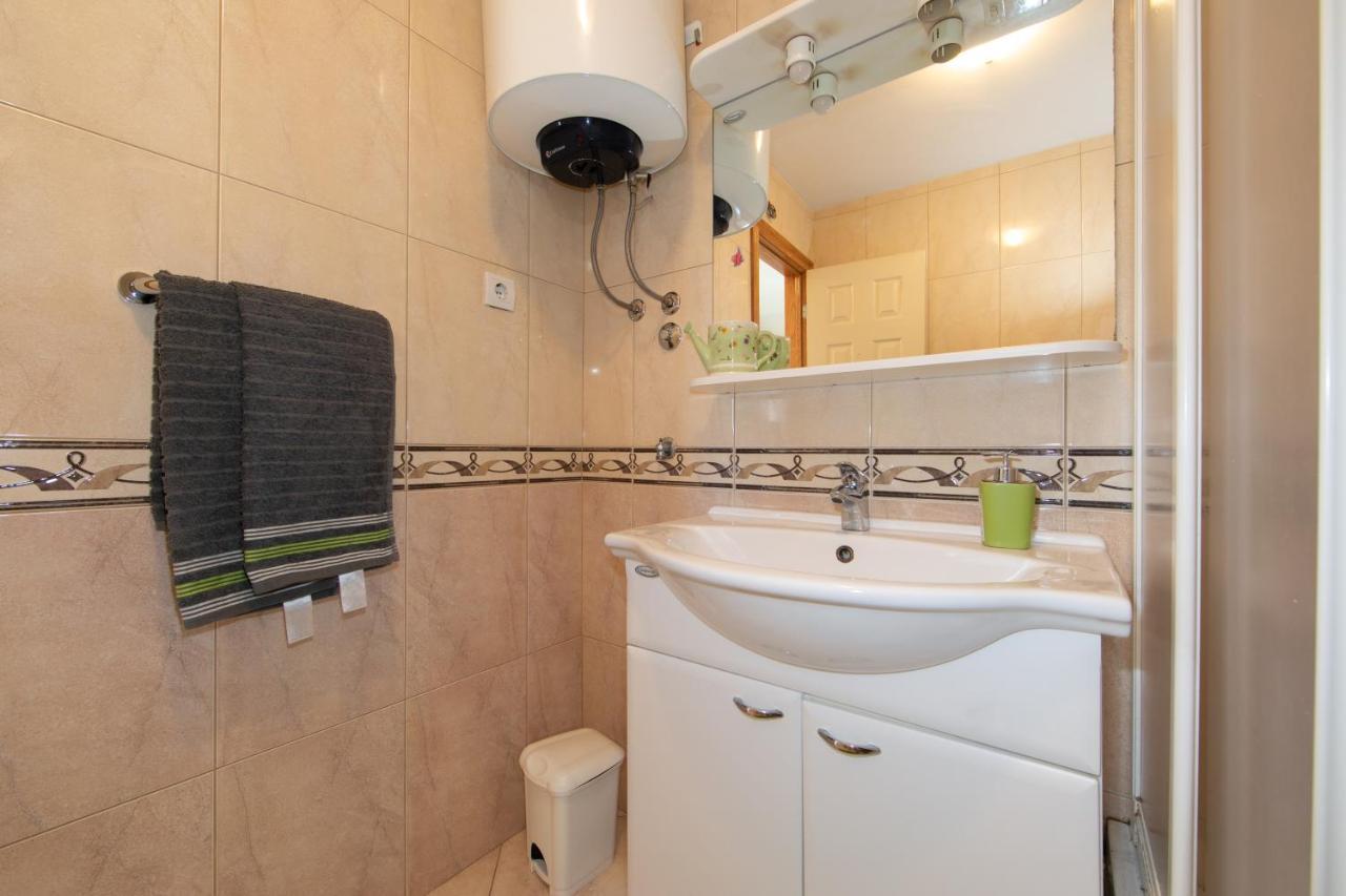 Apartmani Silva Tučepi Extérieur photo