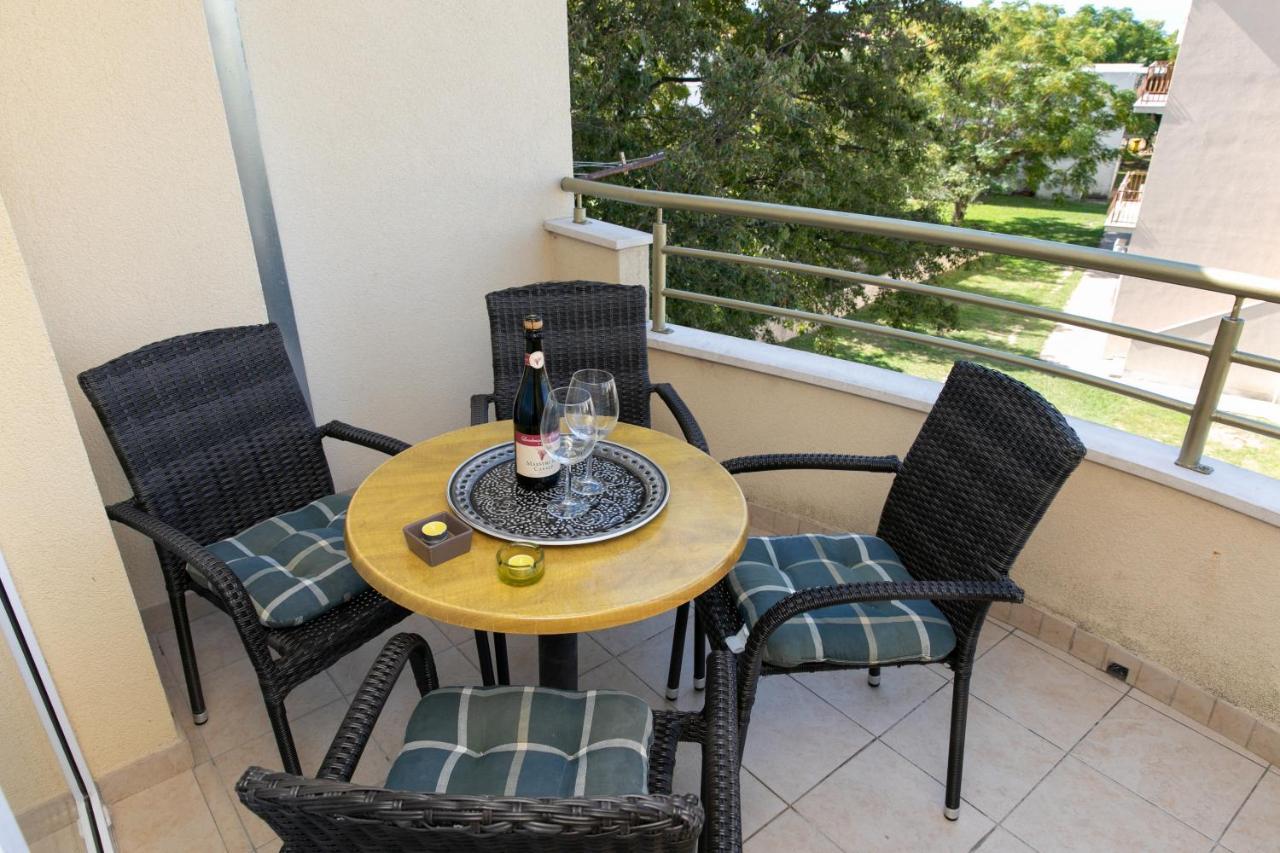 Apartmani Silva Tučepi Extérieur photo